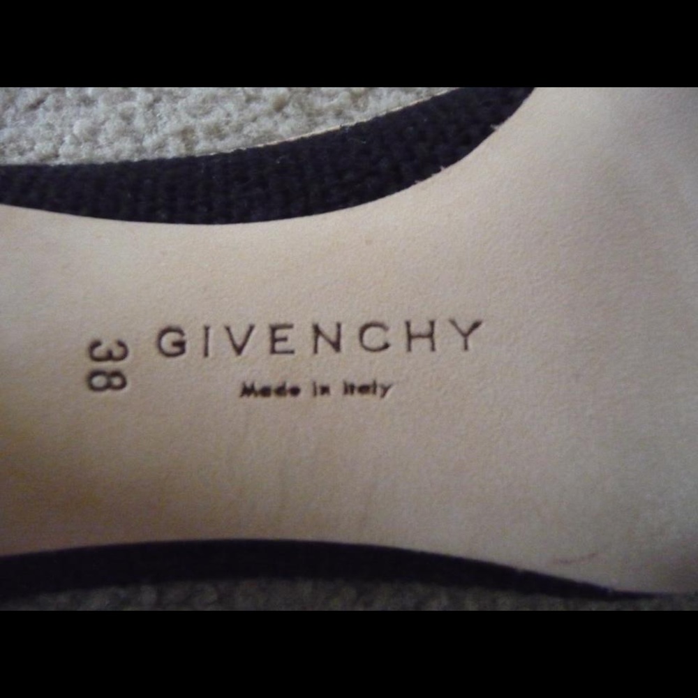 Givenchy pumps - Picture 2 of 7
